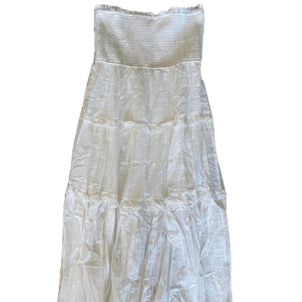 White Strapless dress